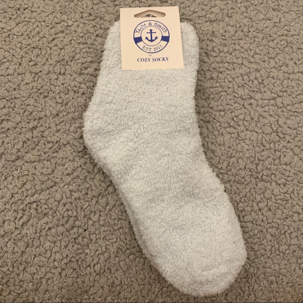 Blue Yacht & Smith Cozy Socks